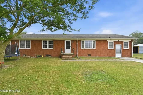 873 Huffmantown Road Richlands NC 28574