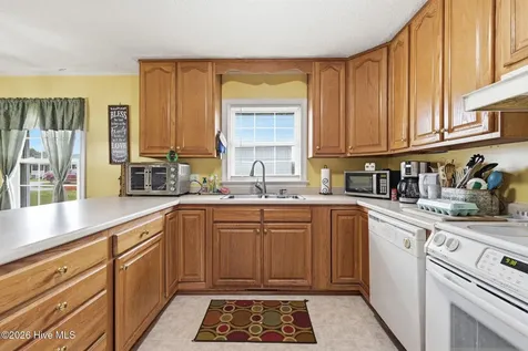 873 Huffmantown Road Richlands NC 28574