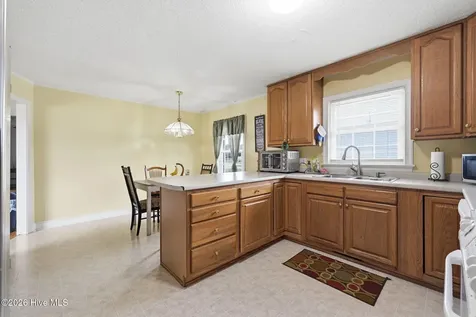 873 Huffmantown Road Richlands NC 28574