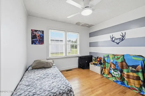 873 Huffmantown Road Richlands NC 28574