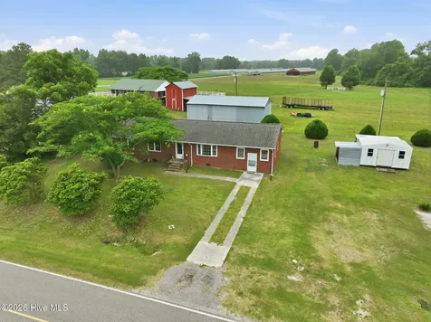873 Huffmantown Road Richlands NC 28574