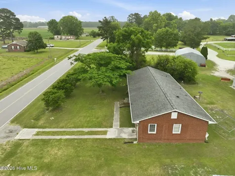 873 Huffmantown Road Richlands NC 28574