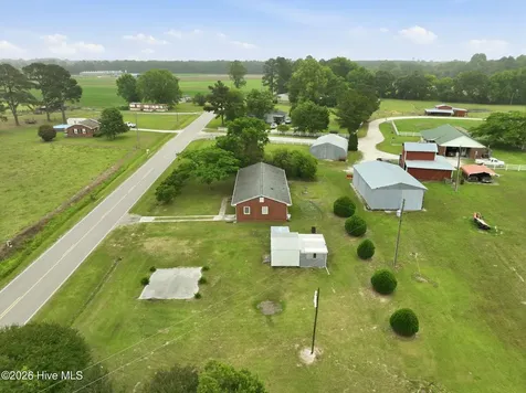 873 Huffmantown Road Richlands NC 28574
