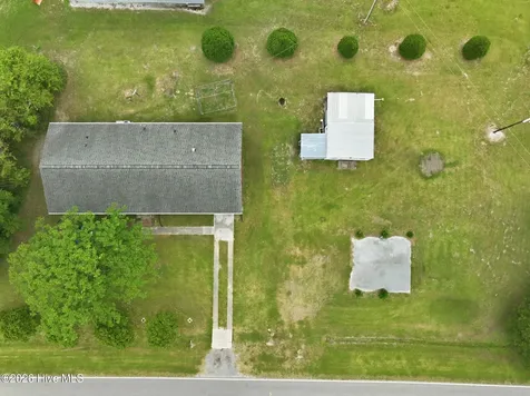 873 Huffmantown Road Richlands NC 28574
