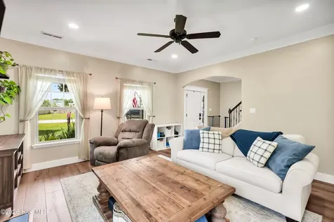 159 Bridgeport Drive Sneads Ferry NC 28460