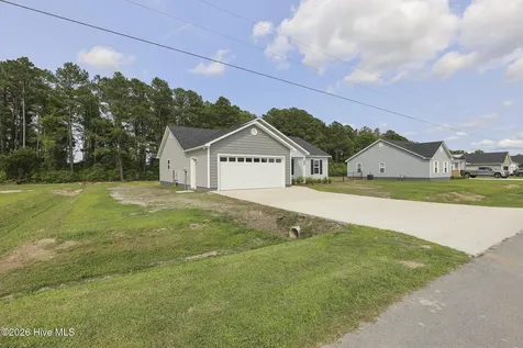 123 Buckskin Drive Pollocksville NC 28573
