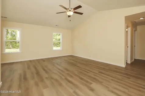 123 Buckskin Drive Pollocksville NC 28573