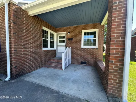 904 N Academy Street Ahoskie NC 27910