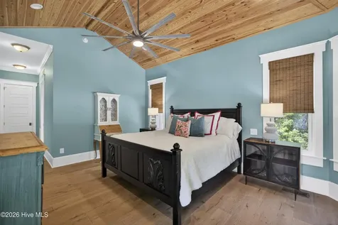 410 Sunrise Court Emerald Isle NC 28594