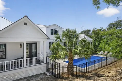 410 Sunrise Court Emerald Isle NC 28594