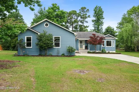 717 Grey Squirrel Drive Wilmington NC 28409