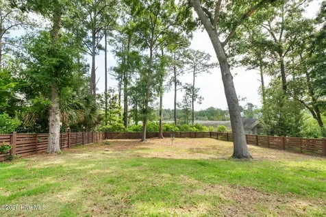 1043 Headwater Cove Lane Wilmington NC 28403