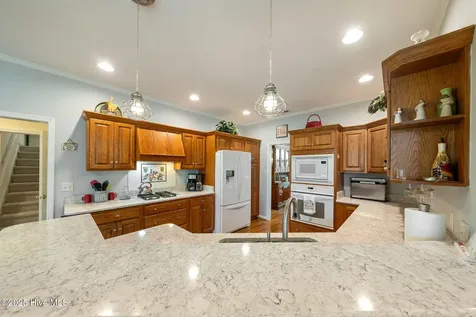 3596 W Medinah Avenue Southport NC 28461