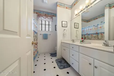 3596 W Medinah Avenue Southport NC 28461