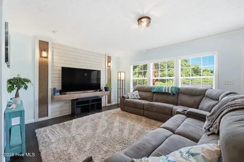 141 Pender Lane Newport NC 28570