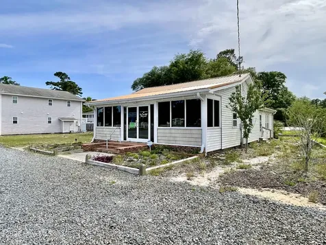 3247 Holden Beach Road SW Supply NC 28462