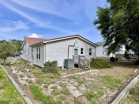 3247 Holden Beach Road SW Supply NC 28462