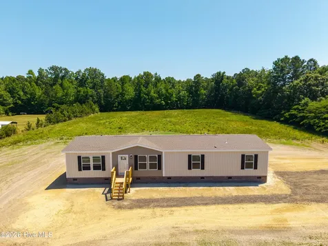 688 Deep Creek Road Hertford NC 27944