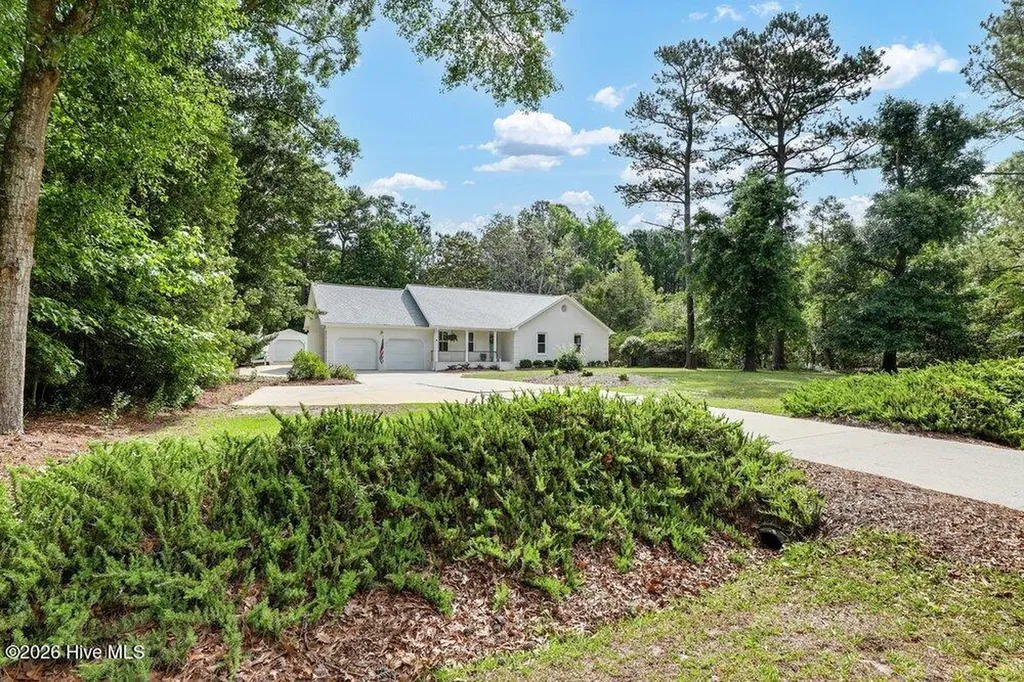 709 Sawgrass Road Hampstead NC 28443