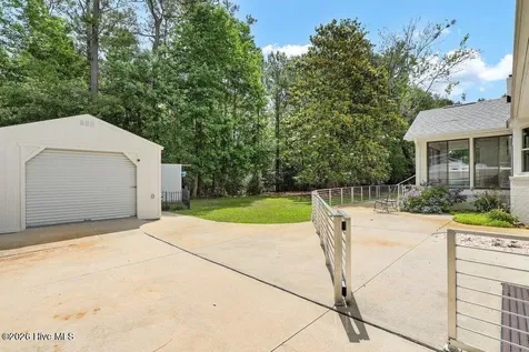 709 Sawgrass Road Hampstead NC 28443