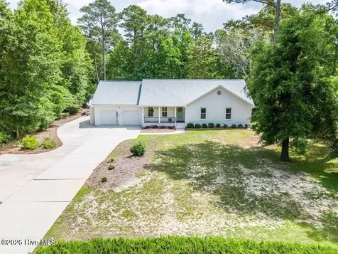 709 Sawgrass Road Hampstead NC 28443