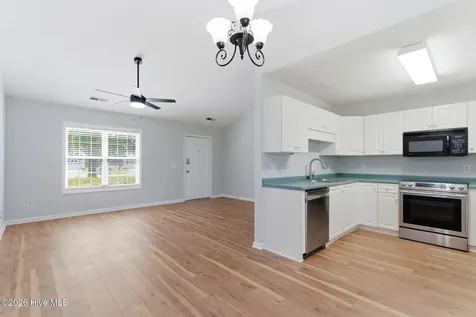 805 Valley Forge Court Wilmington NC 28411