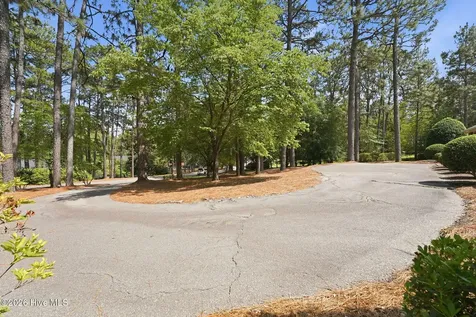 210 Quail Hollow Drive Pinehurst NC 28374