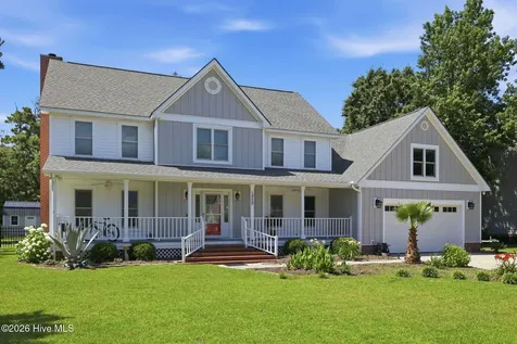 1929 Kingfisher Drive Morehead City NC 28557