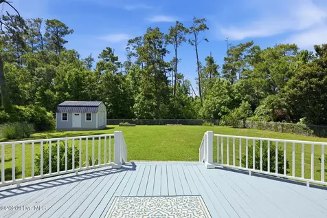 1929 Kingfisher Drive Morehead City NC 28557