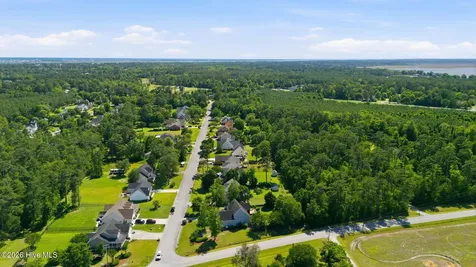1929 Kingfisher Drive Morehead City NC 28557