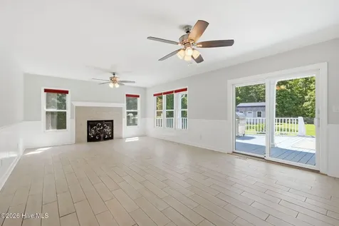 1929 Kingfisher Drive Morehead City NC 28557