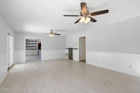 1929 Kingfisher Drive Morehead City NC 28557