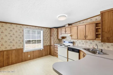 3014 Boones Neck Road SW Supply NC 28462