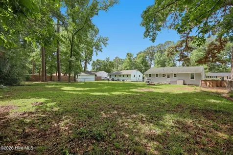 508 Oak Lane Jacksonville NC 28540