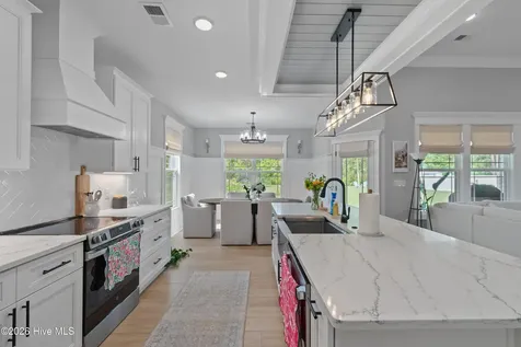 299 Boundaryline Drive NW Calabash NC 28467