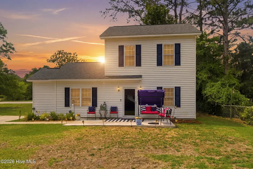2105 Woodland Avenue New Bern NC 28560