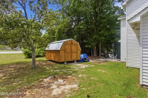 2105 Woodland Avenue New Bern NC 28560