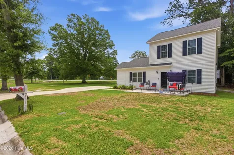 2105 Woodland Avenue New Bern NC 28560
