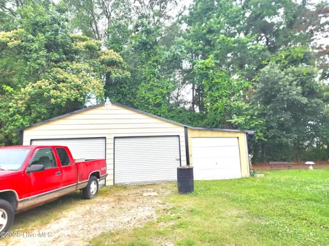 102 Fox Run Circle Greenville NC 27858