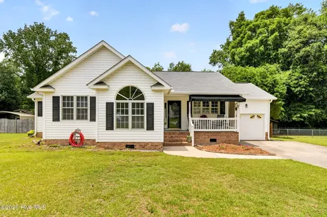 382 Stone Gate Drive Greenville NC 27858