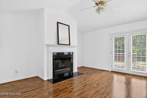 382 Stone Gate Drive Greenville NC 27858
