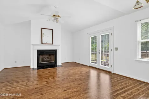 382 Stone Gate Drive Greenville NC 27858