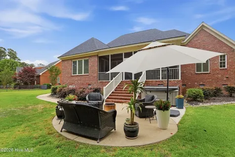 4337 Lagan Circle Winterville NC 28590