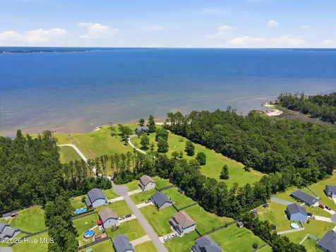 214 Stephen Court Havelock NC 28532