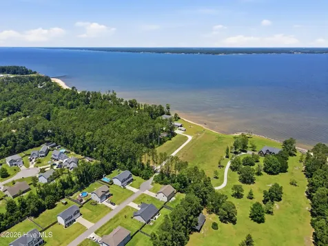 214 Stephen Court Havelock NC 28532