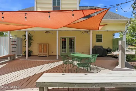 807 Factory Road Hampstead NC 28443