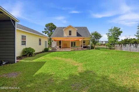 807 Factory Road Hampstead NC 28443