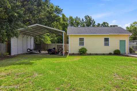 807 Factory Road Hampstead NC 28443