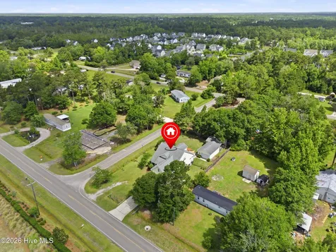 807 Factory Road Hampstead NC 28443