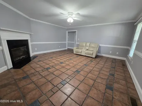 102 White Oak Drive Greenville NC 27858